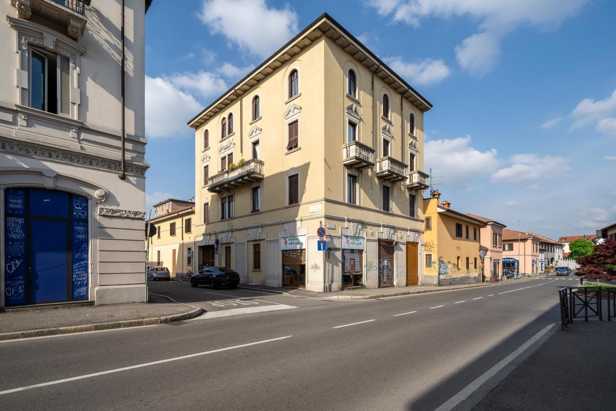 Monza Apartment ภายนอก รูปภาพ
